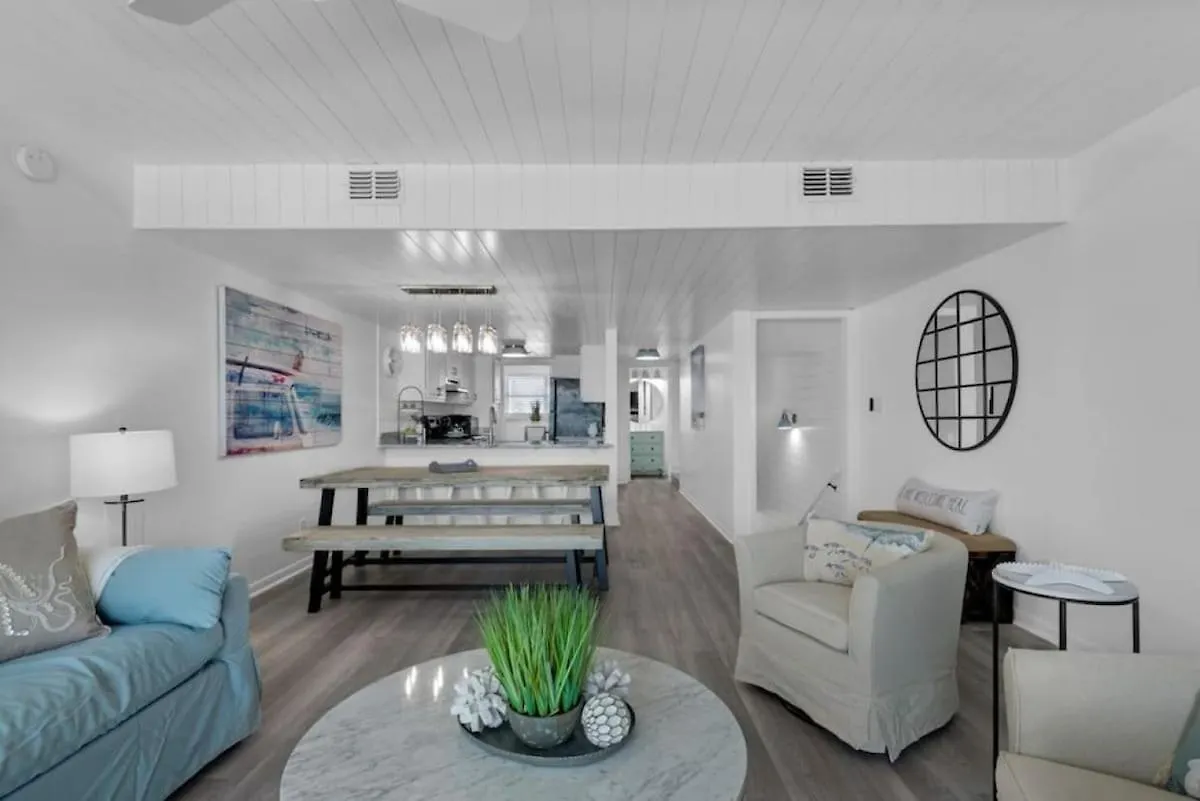 Seaquest 3 Stories Beach Front Villa Destin