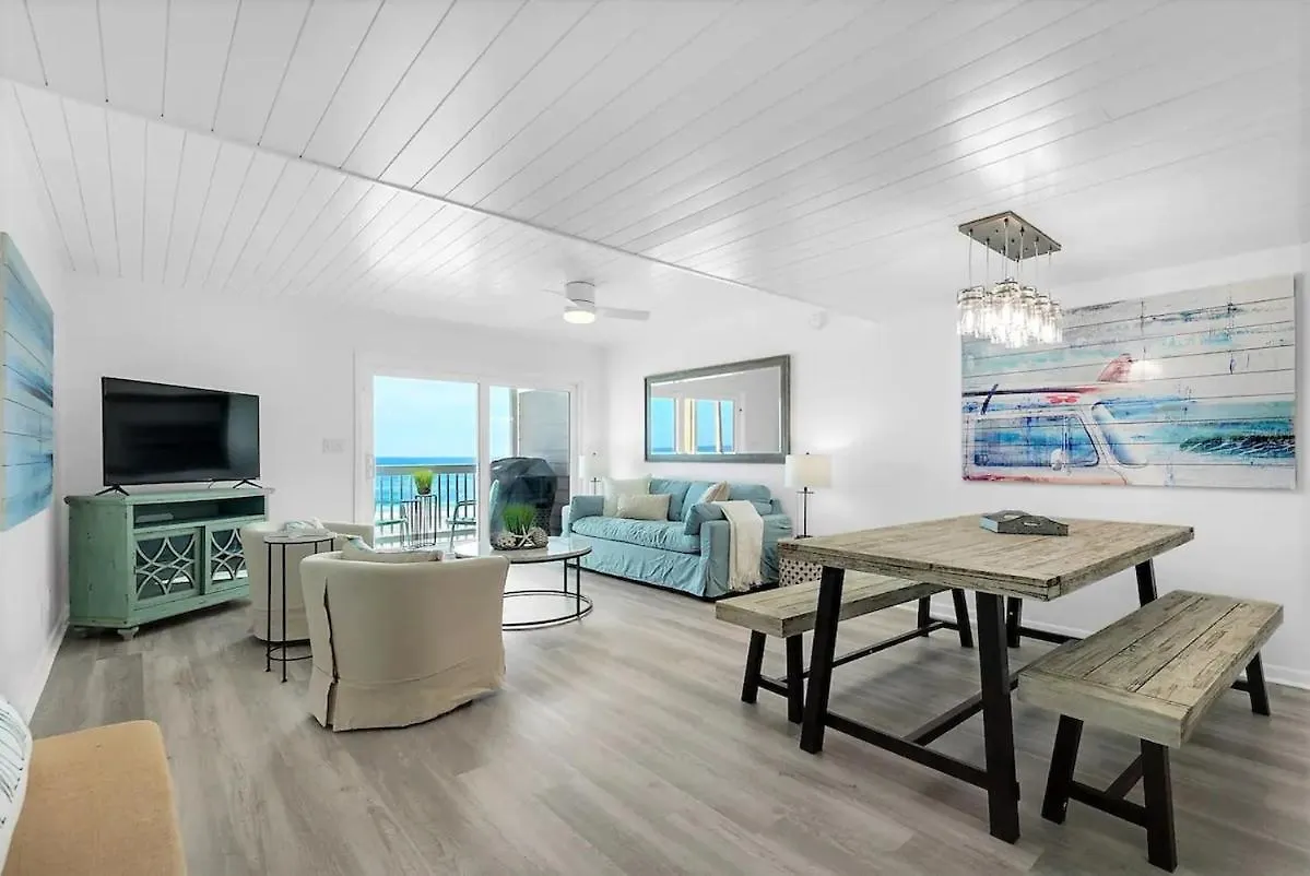 Seaquest 3 Stories Beach Front Villa Destin Holiday home